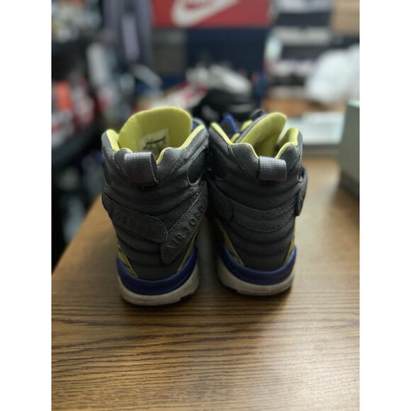 Size 5.5y Jordan 8 Retro 580528-038 - Picture 4 of 5